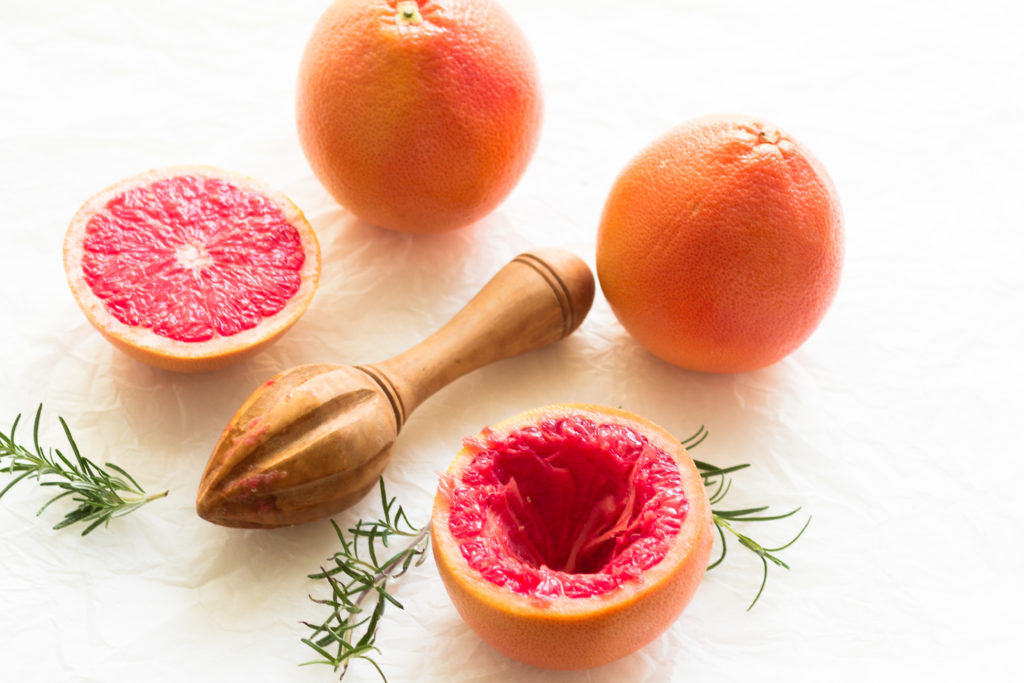 Pink-Grapefruit-Rosmarin-Gin-Fizz hOUSE nO 37