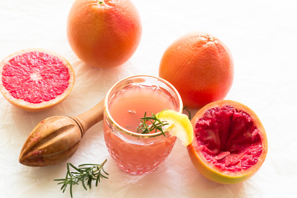 Pink-Grapefruit-Rosmarin-Gin-Fizz hOUSE nO 37