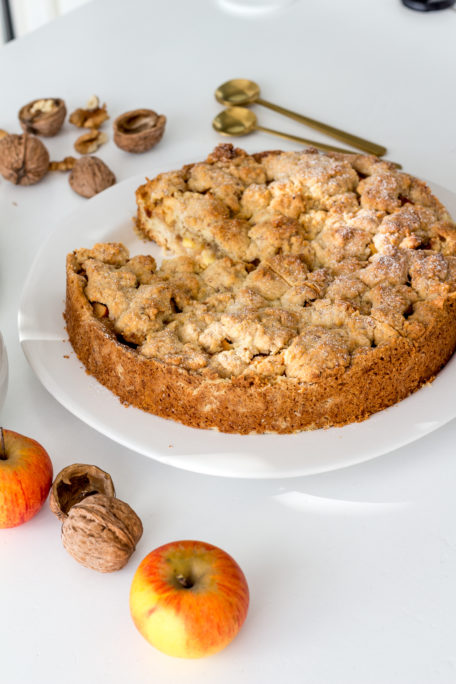 Apfel-Walnuss-Kuchen und Novemberrlieblinge