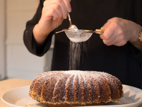 Rotweinkuchen mit weihnachtlichen Gewürzen • House No 37